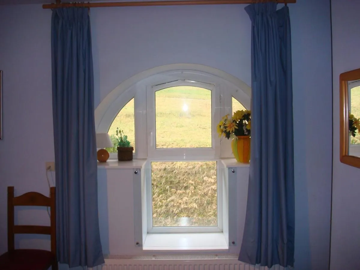 gite de pontgibaud Lathuile Mini-hôtel